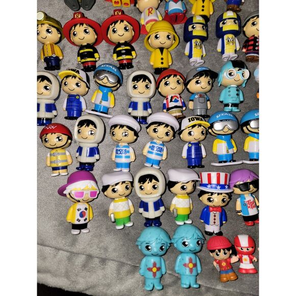 RYAN'S World HUGH LOT (179 pieces) 2 Cases Road TRIP RARE Large Mini Assorted - Picture 13 of 14